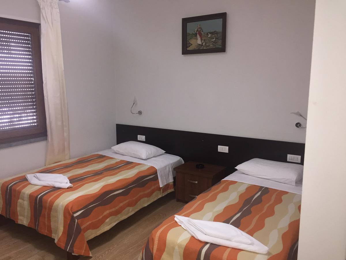 Hotel Eposi Szkodra Zewnętrze zdjęcie